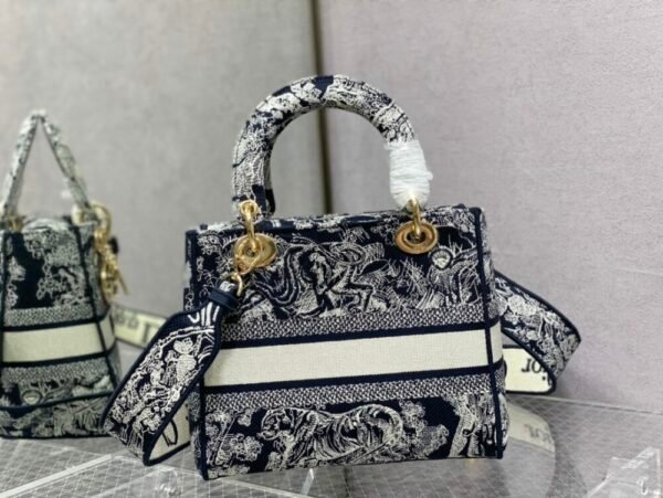 DIO lady DI luxury for women handbag shoulder bag Lady D-Lite 24cm