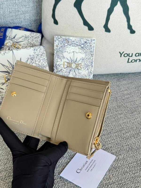 DIO lady DI luxury for women Di Caro Dahlia wallet card holder 11.5x9x2cm