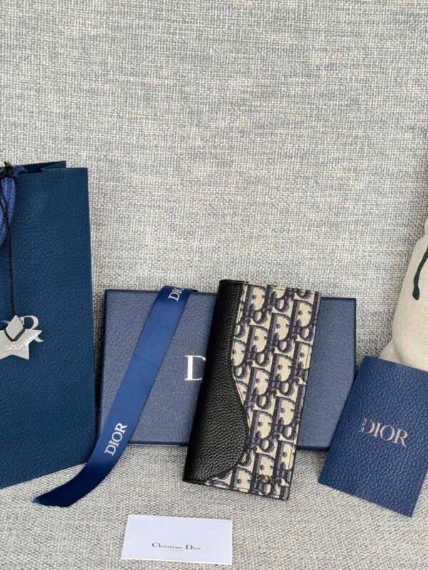 DIO lady DI luxury for women Vertical long wallet 9x18.8x2cm