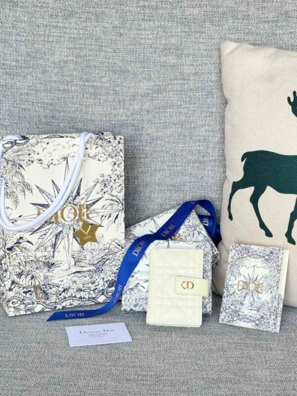 DIO lady DI luxury for women card holder wallet 11x8x1.3cm