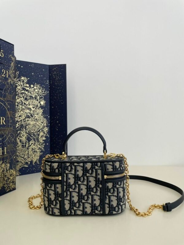 DIO lady DI luxury for women handbag shoulder bag 30 Montaigne 16.5cm