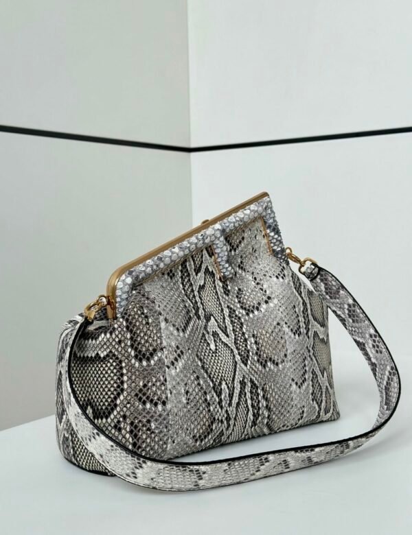 FEND FEI luxury for women handbag shoulder bag 100% snakeskin 32.5cm