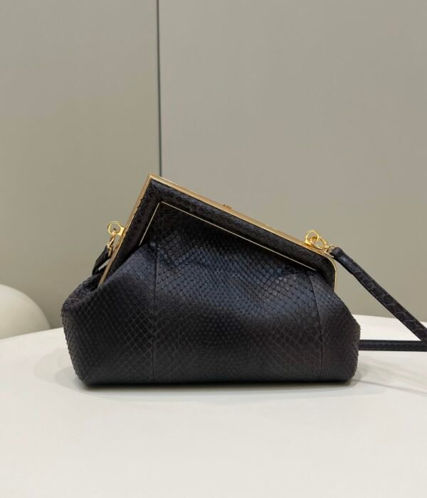 FEND FEI luxury for women handbag shoulder bag 100% snakeskin 26cm