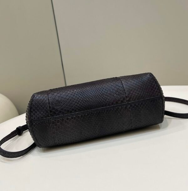 FEND FEI luxury for women handbag shoulder bag 100% snakeskin 26cm