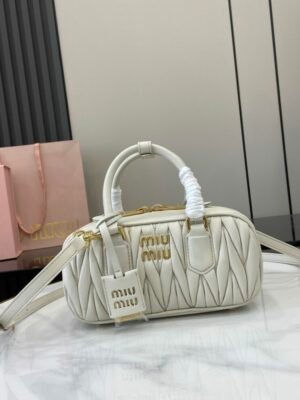 MM miuniu luxury designer fashion for women handbag Sheepskin bowling bag 22cm