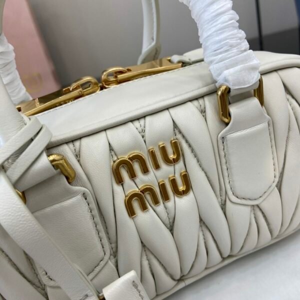 MM miuniu luxury designer fashion for women handbag Sheepskin bowling bag 22cm