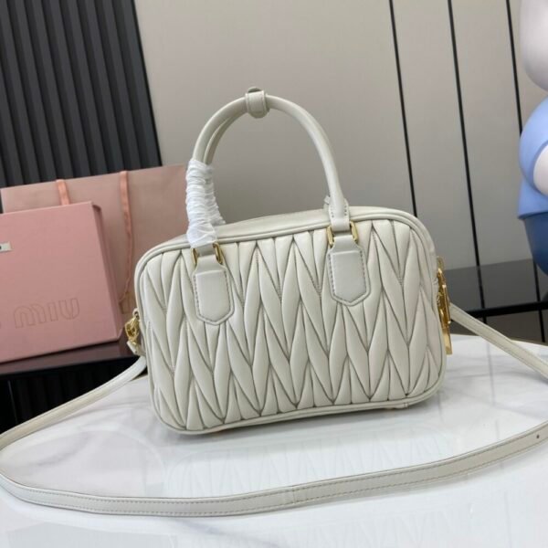 MM miuniu luxury designer fashion for women handbag Sheepskin bowling bag 24cm