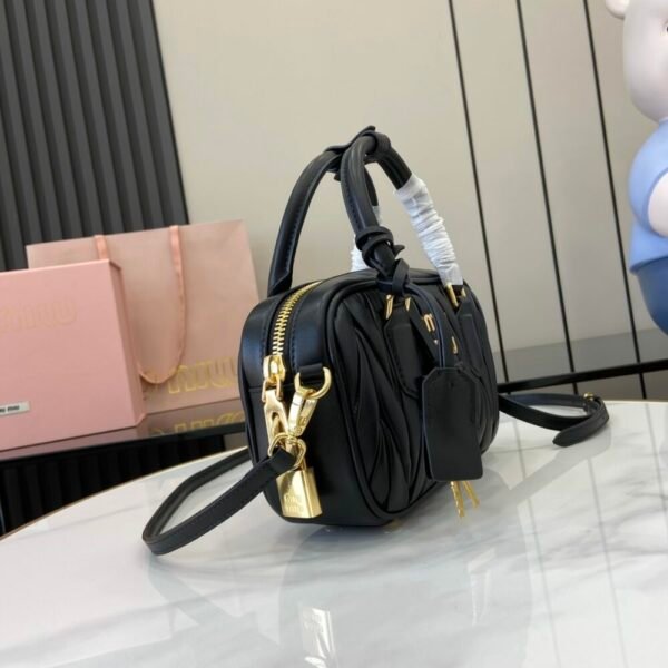 MM miuniu luxury designer fashion for women handbag Sheepskin bowling bag 19cm