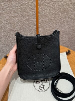 HM HRMS For Women Handbags Shoulder bags Evelyne