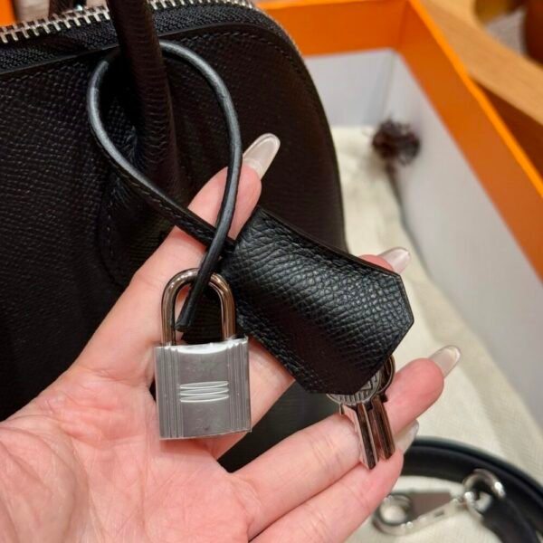 HM HRMS For Women Handbags Shoulder bags Bolide 25