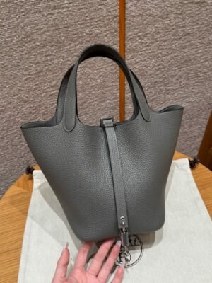 HM HRMS For Women Handbags Shoulder bags Picotin lock 18cm