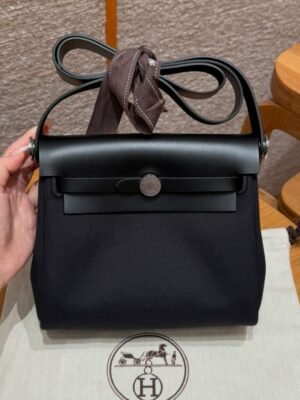 HM HRMS For Women Handbags Shoulder bags herbag mini 20cm