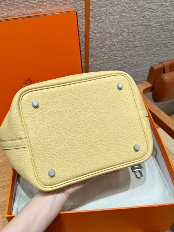 HM HRMS For Women Handbags Shoulder bags Picotin lock 22cm