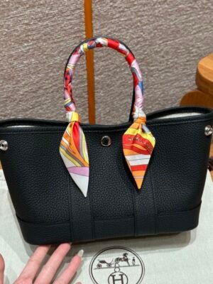 HM HRMS For Women Handbags Shoulder bags Garden party 23