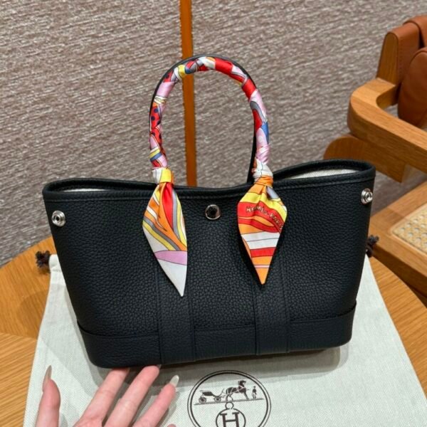 HM HRMS For Women Handbags Shoulder bags Garden party 23