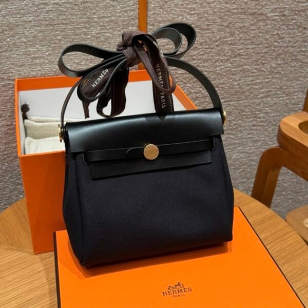 HM HRMS For Women Handbags Shoulder bags herbag mini