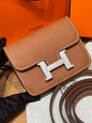 HM HRMS For Women Handbags Shoulder bags constance wallet