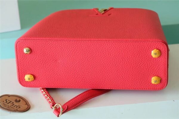 04fb7a32 LV Capucines MM Taurillon Red For Women, Women¡¯s Bags, Shoulder And Crossbody Bags 12.4in/31.5cm LV?