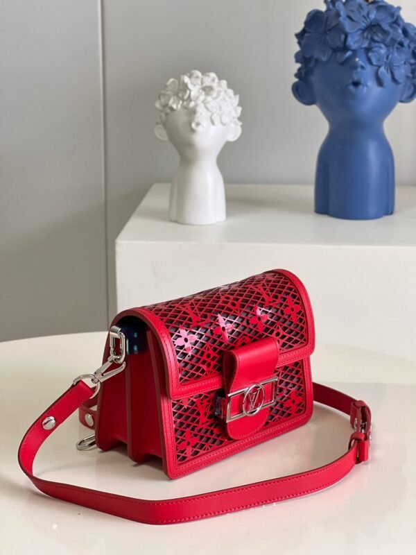 08f97707 LV Limited Dauphine MM Bags By Nicolas Ghesqui¨¨re With Monogram Lace Red For Women 25cm LV