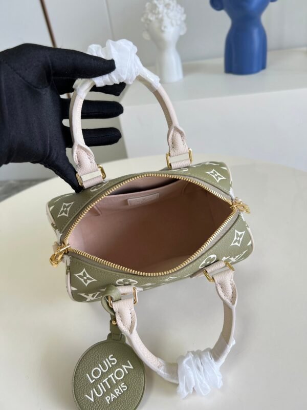 LV Speedy Bandouli¨¨re 20 Monogram Empreinte Khaki Green/Beige/Cream For Women, WoHandbags 8.1in/21cm LV M46118