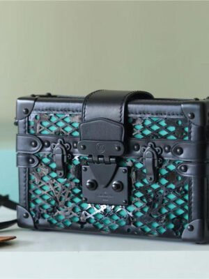 LV Petite Malle Monogram Pattern Black For Women,  Shoulder And Crossbody Bags 7.9in/20cm LV?