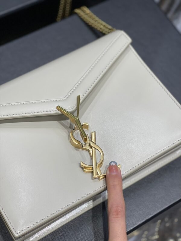 0e8b66f0 YSSL Cassandra Medium Chain Bag White In Grain De Poudre Embossed For Women 8.6in/22cm YSL 532750BOW0W9207