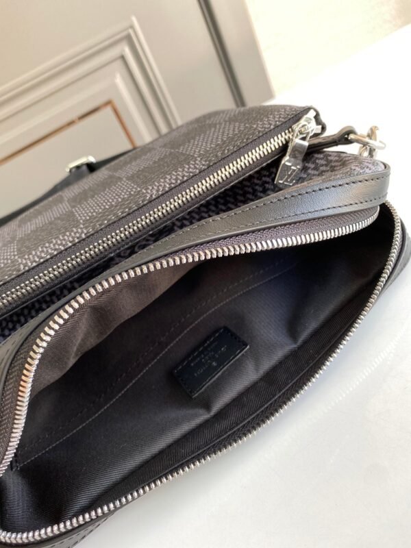 0f451e31 LV Trio Messenger Damier Graphite Black For Men, Bags, Shoulder And Crossbody Bags 9.8in/25cm LV N50017