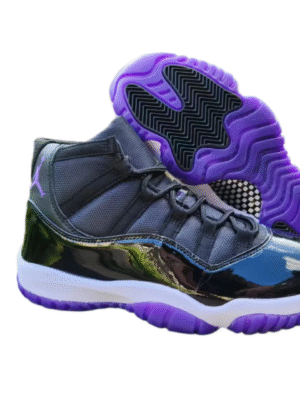JORDAN 11 Black and Purple
