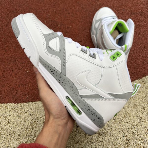 10._10_6b3c647e-22d8-4167-ae1c-55f65ce093ce JORDAN 13 "White/Grey/Green"