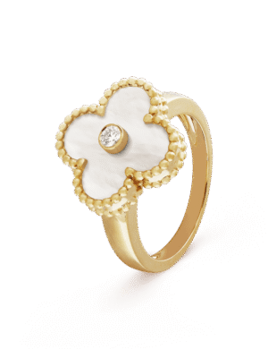 18K Vintage Alhambra Pearl Ring