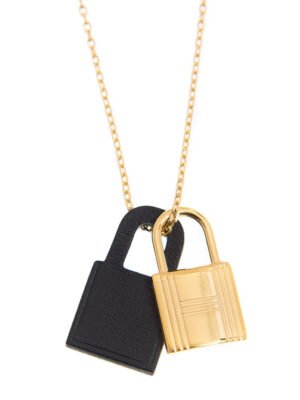 18K O'Kelly Black Pendant H Necklace