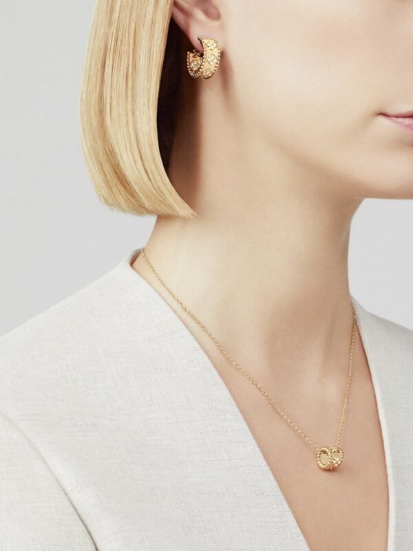 18K Yellow Gold Perl¨¦e Clovers Pendant Necklace