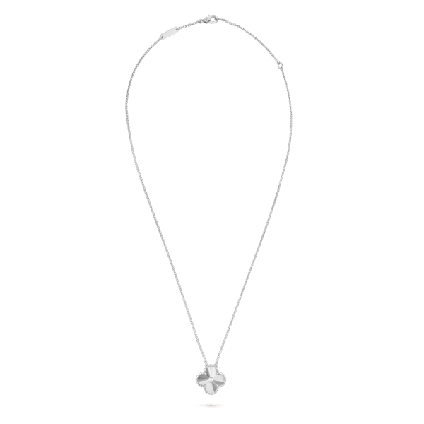 18K Vintage Alhambra Pendant Clover Necklace