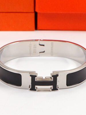 18K Clic H Black Bracelet