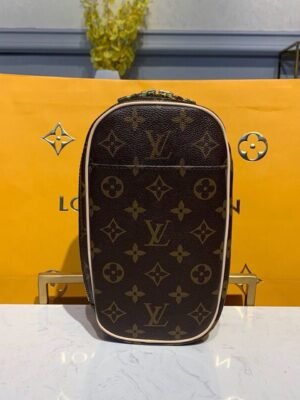 LV Pochette Gange Monogram Canvas For Women, WoBags, Crossbody Bags 9.1in/23.1cm LV M51870