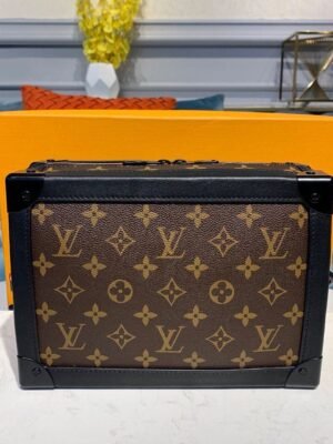 LV Soft Trunk Monogram Canvas For Women,  Shoulder And Crossbody Bags 9.4in/24cm LV