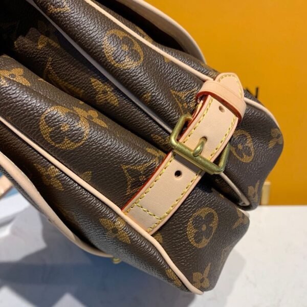 LV Saumur MM Monogram Canvas For Women, Women¡¯s Handbags, Shoulder And Crossbody Bags 11.8in/30cm LV M40710