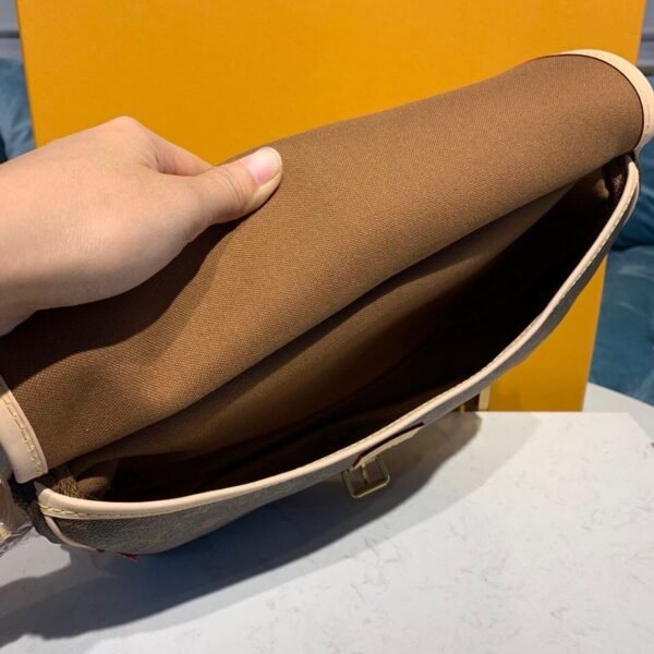 LV Saumur MM Monogram Canvas For Women, Women¡¯s Handbags, Shoulder And Crossbody Bags 11.8in/30cm LV M40710