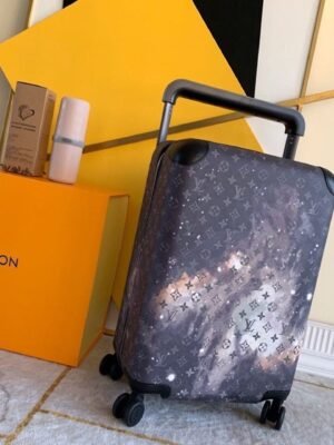 LV Horizon 55 Monogram Galaxy Canvas For Women, WoLuGucciage 21.7in/55cm LV