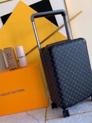 LV Horizon 55 Monogram Eclipse Canvas For Men, LuGucciage 21.7in/55cm LV M23002