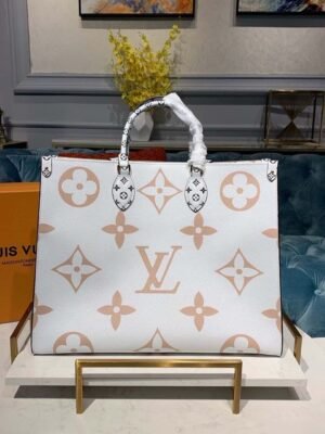 LV OnTheGo GM Tote Bag Monogram Giant Canvas Khaki/Cream/Beige For Women,  Shoulder Bags 16.3in/41.5cm LV M44571