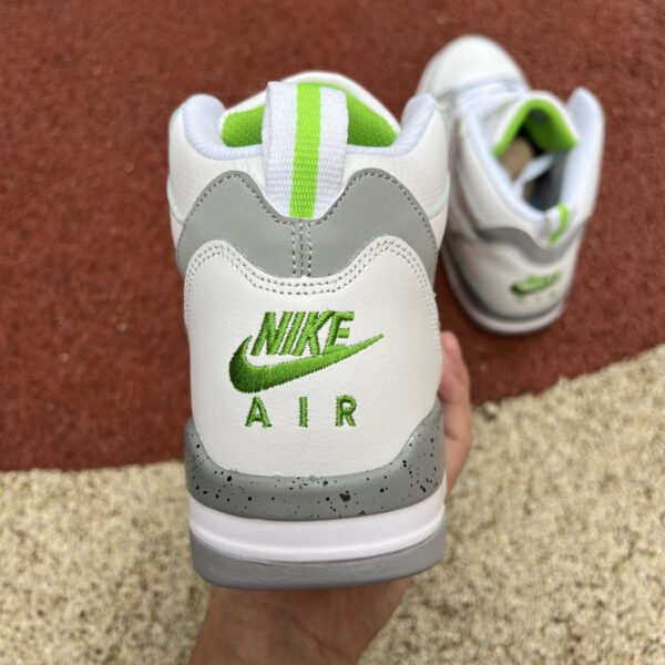 11._11_2d4ddd7a-9b91-4df7-a964-0c944b9317ca JORDAN 13 "White/Grey/Green"