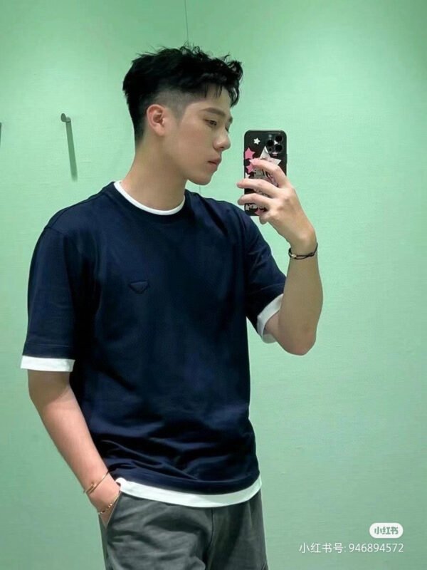 11_7657d935-3ba8-434a-902c-cfb94bbe6ea0 Prada Navy Contrast Trim T-Shirt