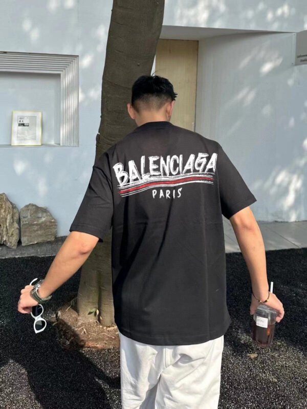 11_d336f26b-4850-4608-a7c9-2a1b80935578 Balenciaga Paris Logo T-Shirt