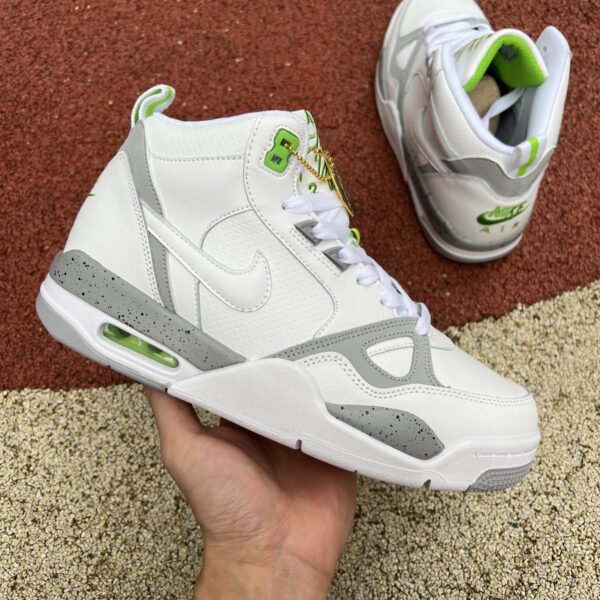 12._12_d69164a8-95c3-4b15-b612-4c42ce7a2e28 JORDAN 13 "White/Grey/Green"