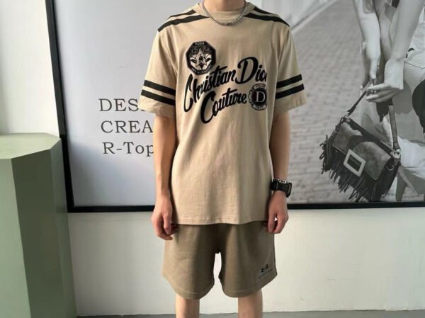 12_32c28993-5e37-4e53-b419-e2adb5cce234 Dior Christian Dior Couture Beige T-Shirt