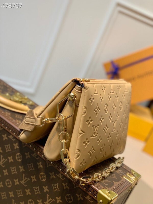 LV Coussin PM Monogram Embossed Puffy Cream For Women, Women¡¯s Handbags, Shoulder And Crossbody Bags 10.2in/26cm LV