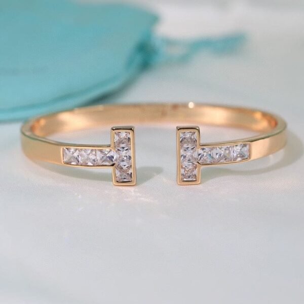 18K T Diamond Square Bracelet