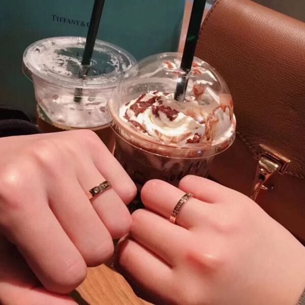 18K Rose Gold T Wedding  Ring