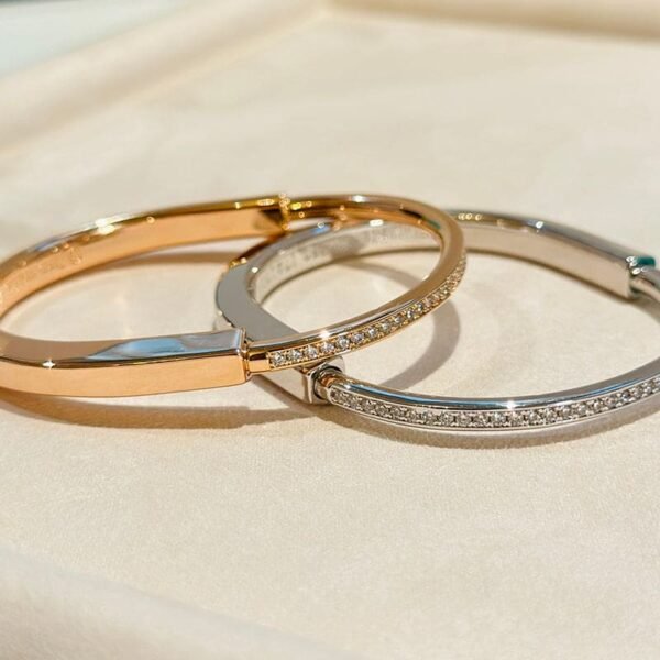 18K T Lock Bangle Half Pav¨¦ Diamonds Bracelet